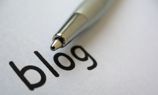 Pen with the word blog written out